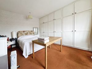 Bedroom- click for photo gallery